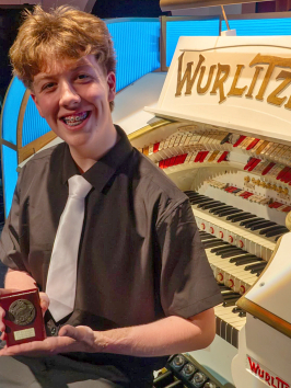 James Rickus at the Brentford Wurlitzer